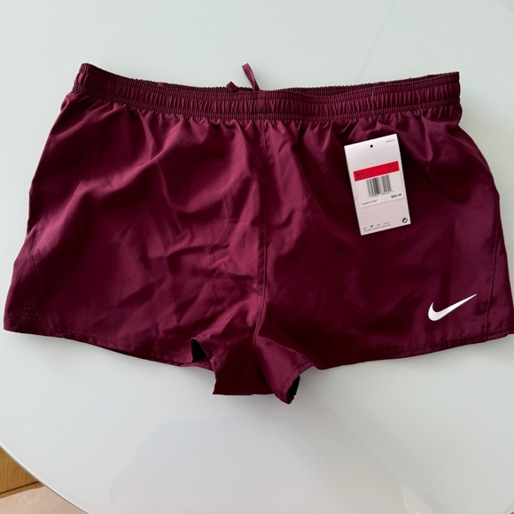 Nike running shorts - Picture 1 of 4